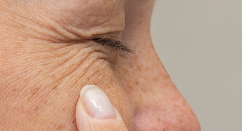 Cosmetic with Graphene Quantum Dots as Active Ingredient